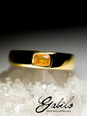 Золотое кольцо с мексиканским опалом