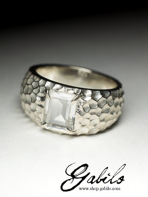 Серебряное кольцо с горным хрусталем